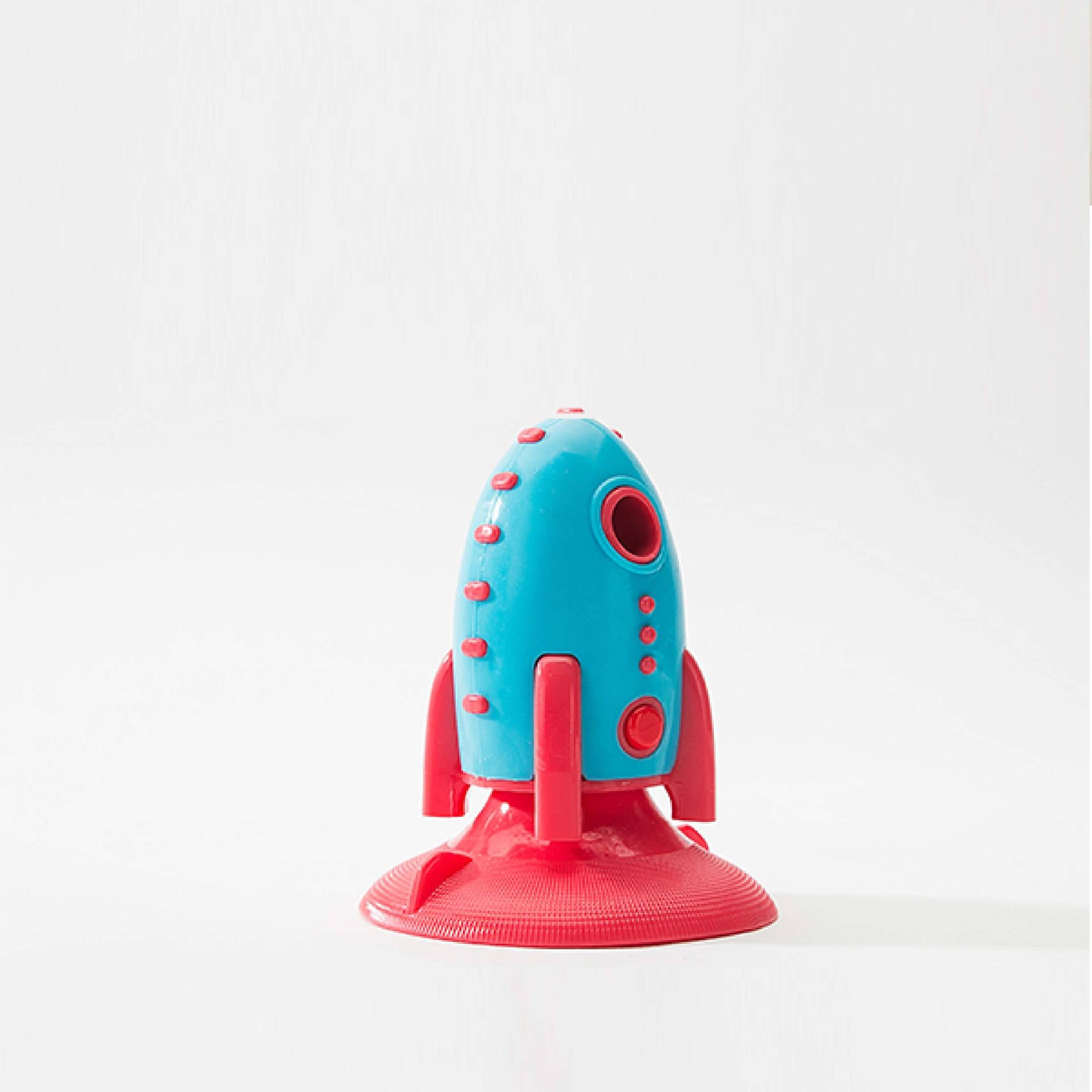 Biting rocket toy for dogs